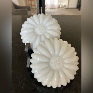 Pair of Vintage Hazel Atlas Milk Glass Daisy Sun Flower Bowl Candle Ramekin (2)